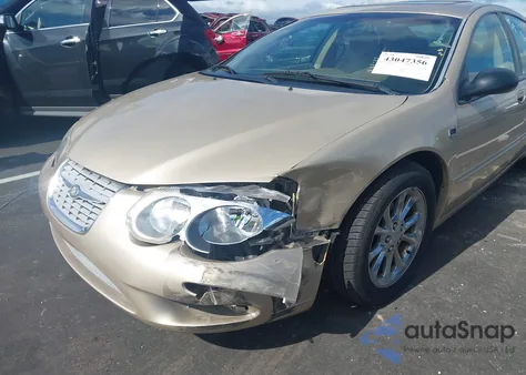 1999 Chrysler 300M z USA, uszkodzony, nr VIN 2C3HE66G5XH663120